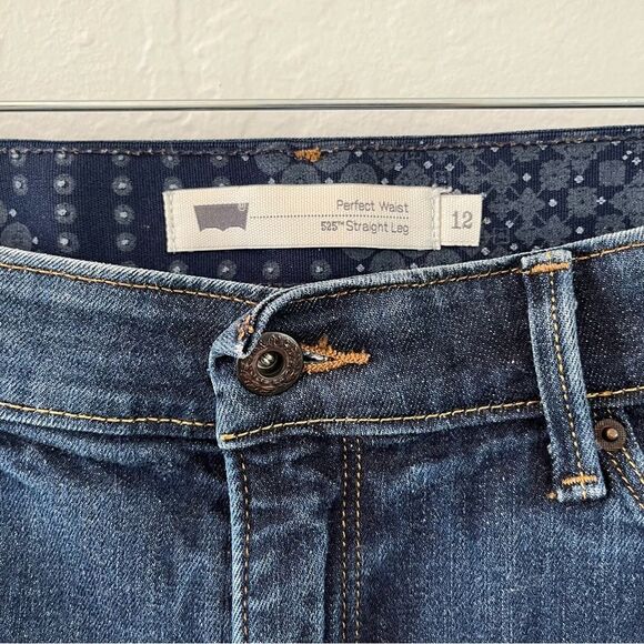 Levi's 525 Size12 Perfect Waist Straight Leg Classic Blue Stretch Women's Jeans - Picture 2 of 6